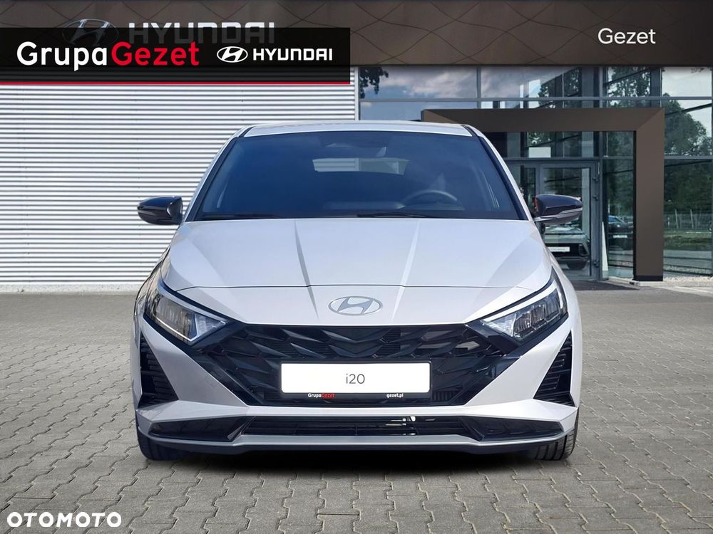 Hyundai i20 - 8