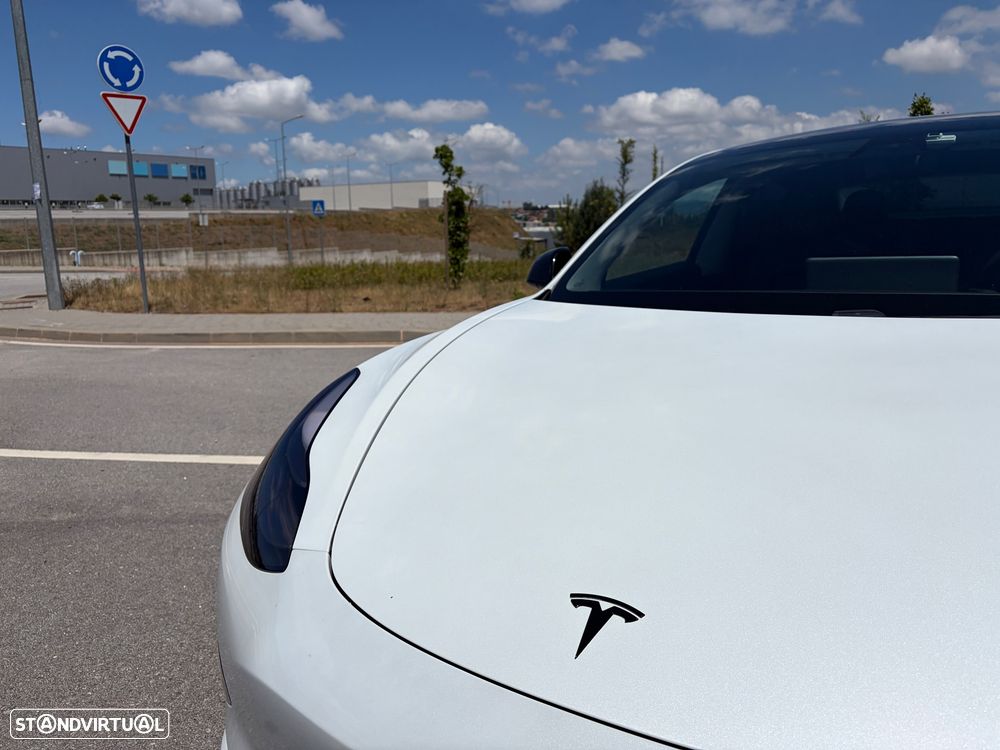 Tesla Model 3 Long Range AWD Dual Motor Performance - 4