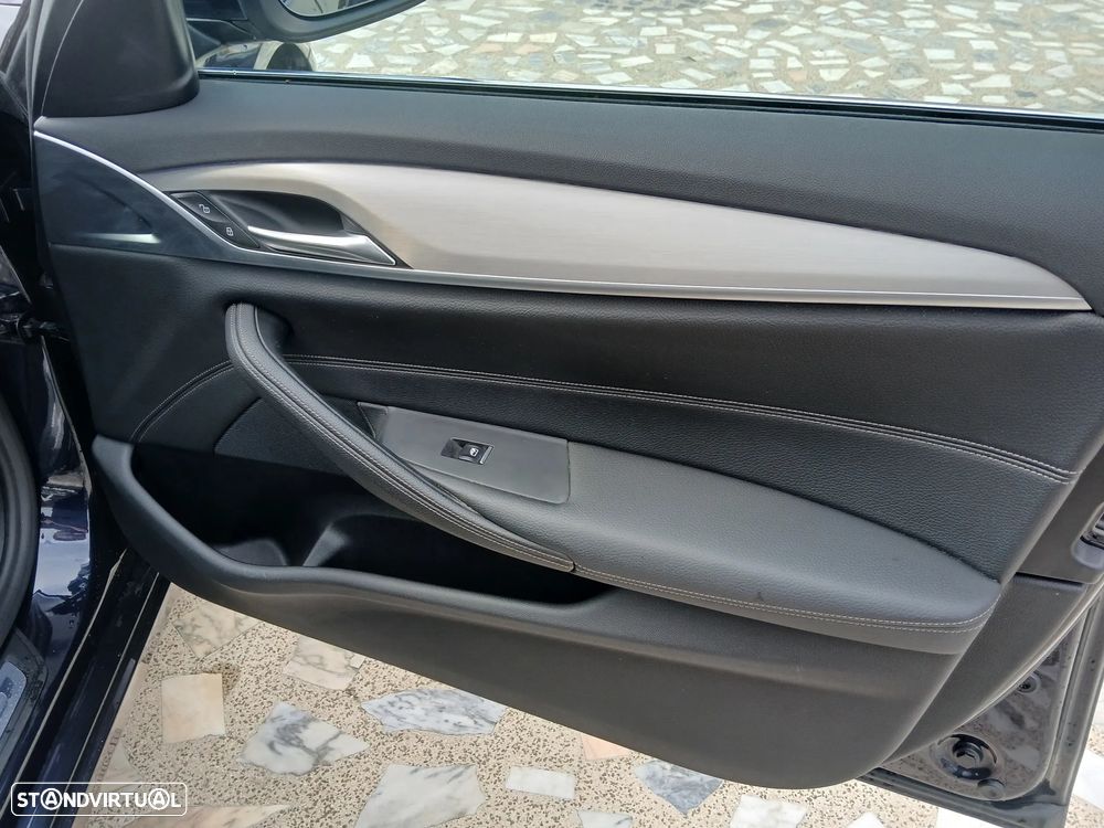 BMW 520 d Line Luxury Auto - 23
