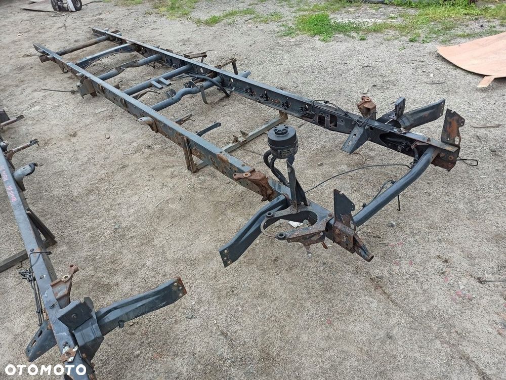 rama iveco daily 35s 99-14 dł. 5,50m rozstaw 3.30m - 10