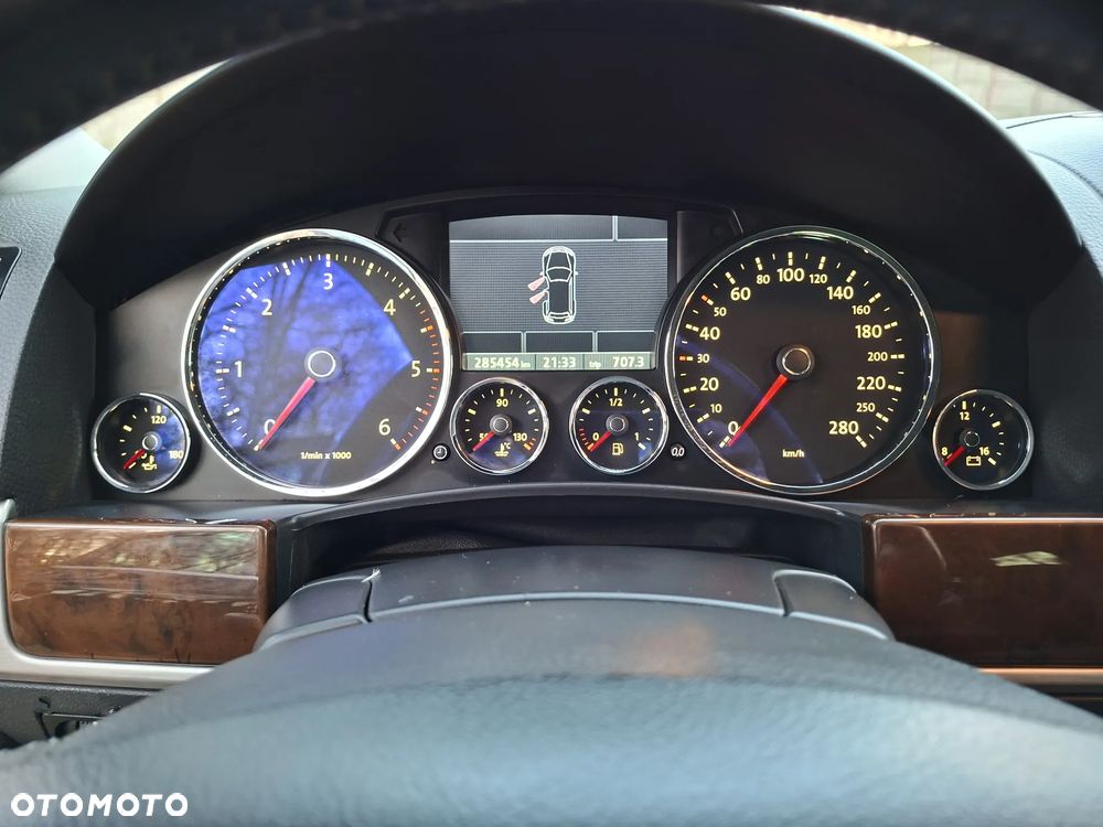 Volkswagen Touareg - 26