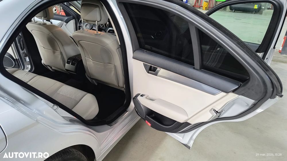 Mercedes-Benz C 180 CDI DPF (BlueEFFICIENCY) 7G-TRONIC - 8