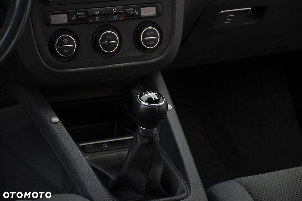 Volkswagen Golf 1.6 United - 33