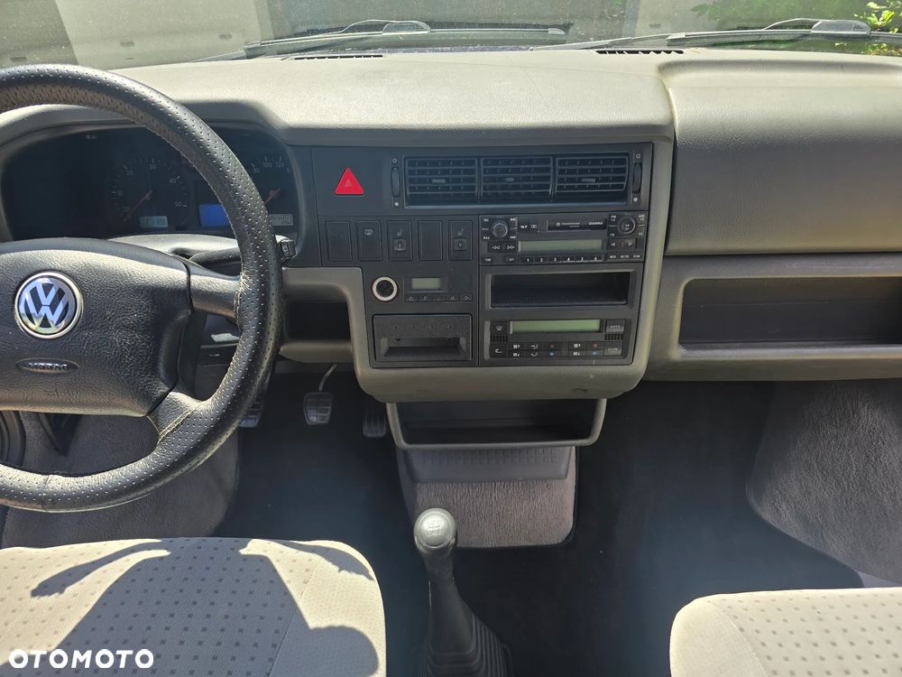 Volkswagen Multivan - 9