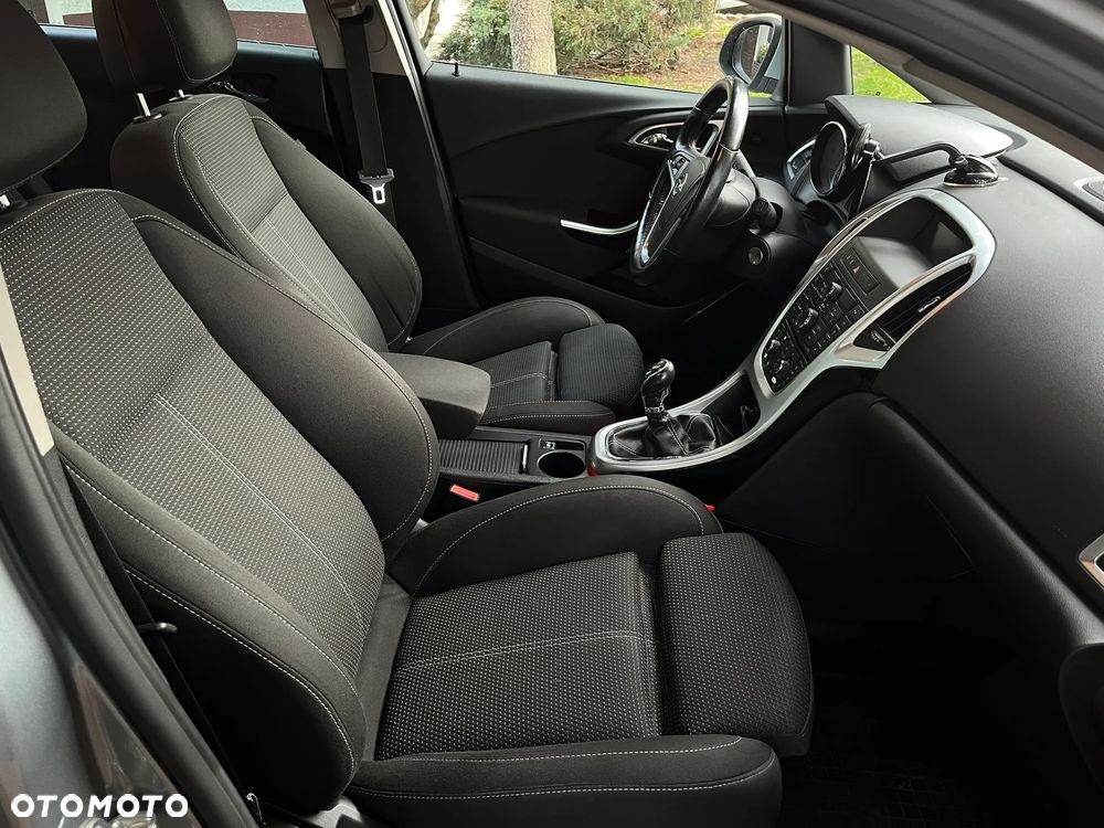 Opel Astra IV 1.4 T Sport - 26