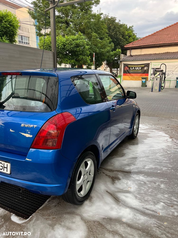 Suzuki Swift 1.3 GLX - 5