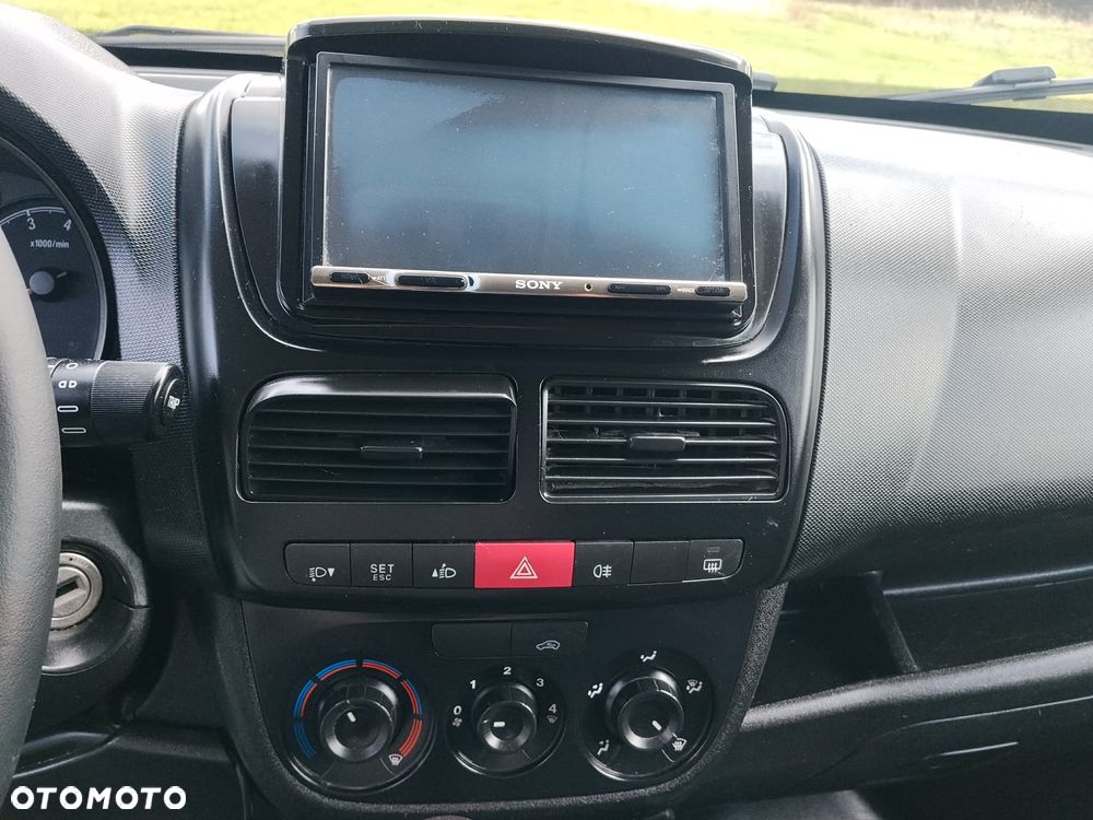 Opel Combo - 12
