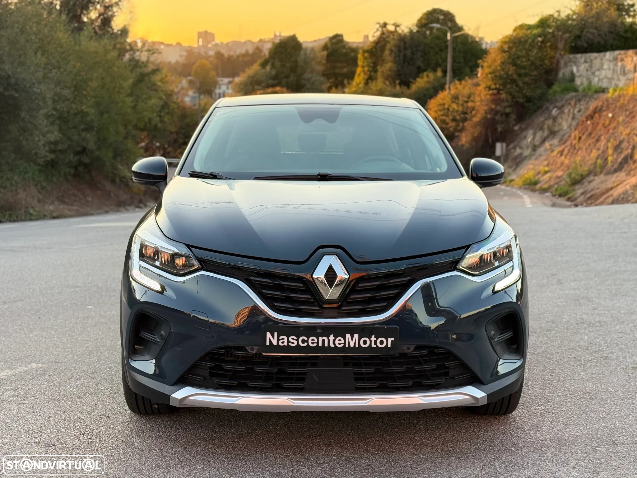 Renault Captur 1.0 TCe Exclusive - 2