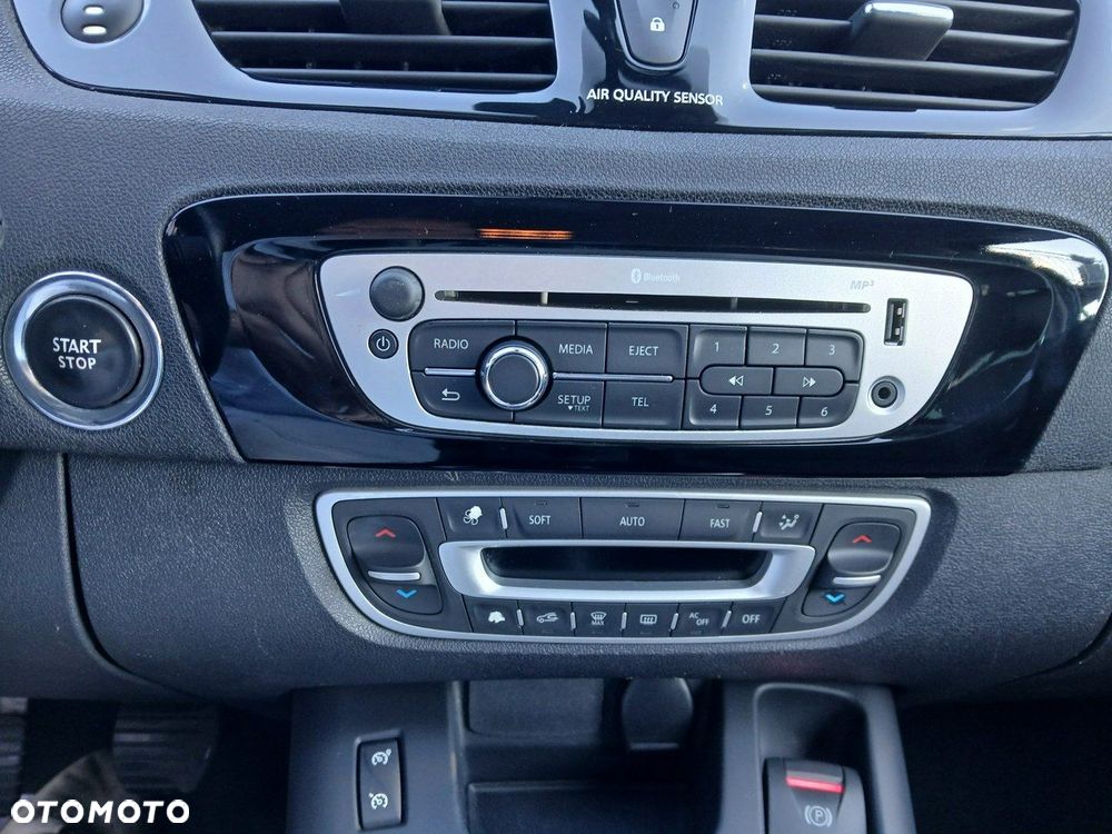 Renault Grand Scenic - 17