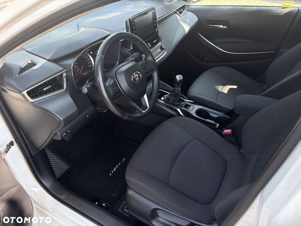 Toyota Corolla - 11