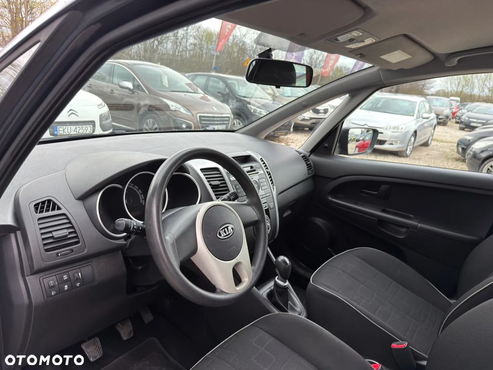 Kia Venga 1.4 CVVT Attract - 26