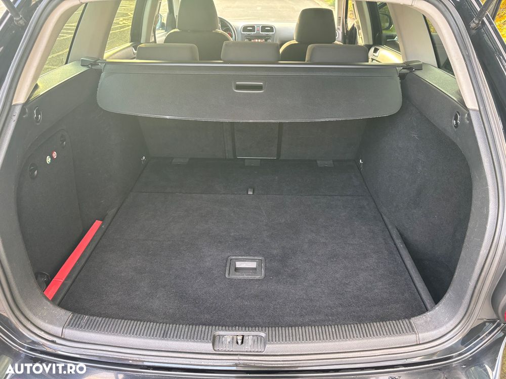 Volkswagen Golf 1.6 TDI DPF Style - 10