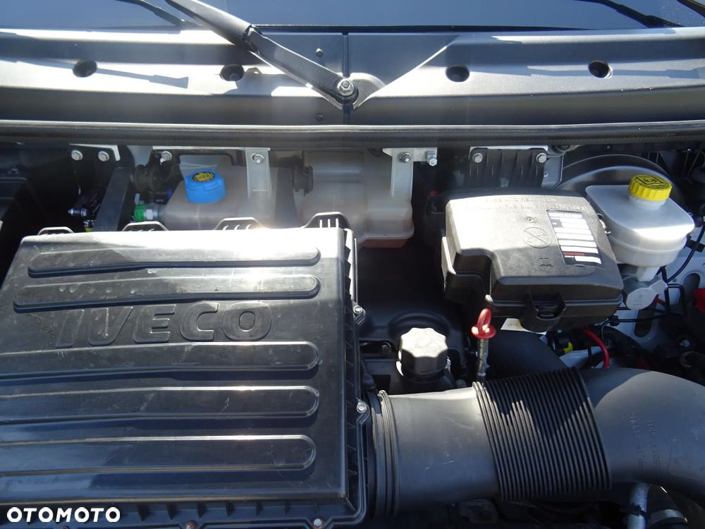 Iveco 35c15 Wywrotka 3-stronna 3,0 HPi Wzmocnione Resory Klima Hak Piękna 4,10m - 26