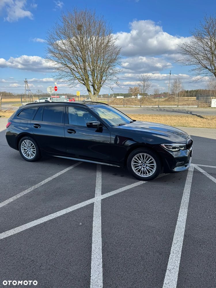 BMW Seria 3 320d Sport Line - 6