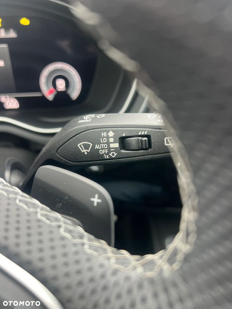 Audi A4 Avant 35 TFSI mHEV S Line S tronic - 17