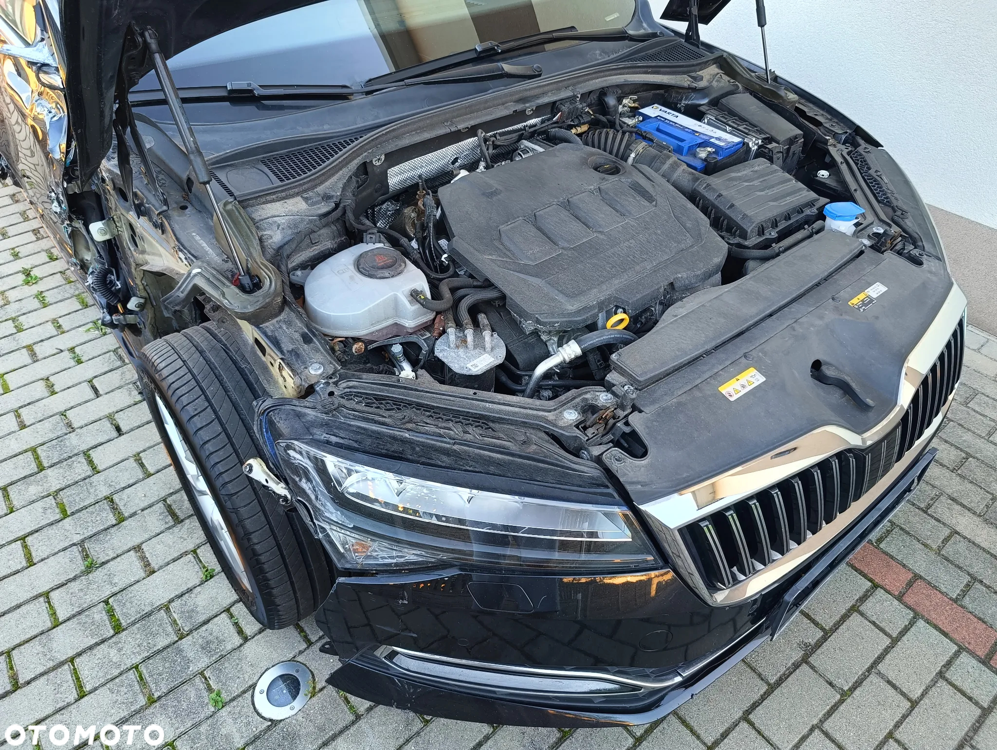 Skoda Superb Combi 2.0 TDI DSG Ambition - 35