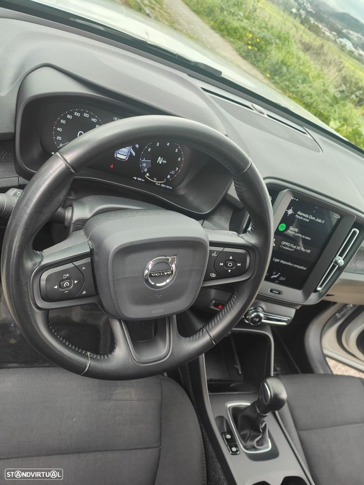 Volvo XC 40 1.5 T3 Tech Edition - 15