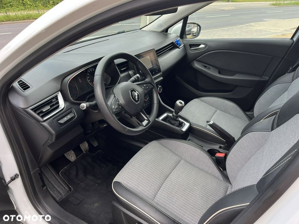 Renault Clio - 15