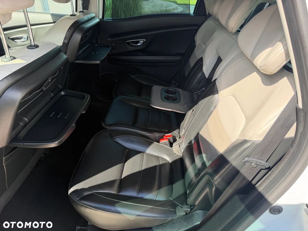 Renault Scenic ENERGY dCi 160 EDC INITIALE PARIS - 22