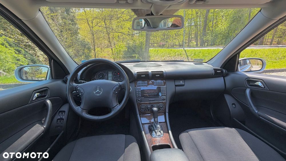Mercedes-Benz Klasa C 180 Kompressor Automatik Classic - 13