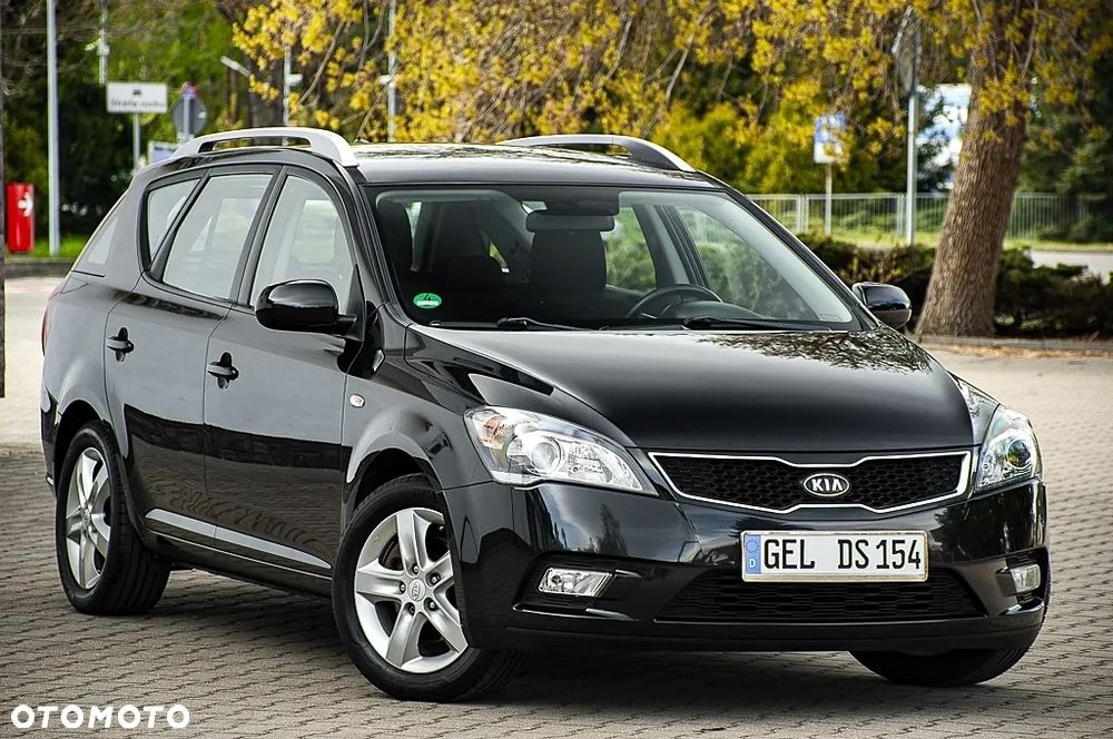 Kia Ceed 1.6 CVVT Dream-Team Edition - 12