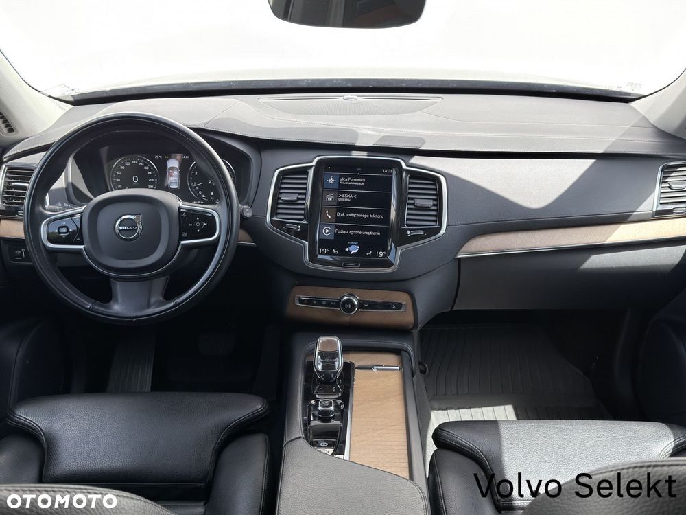 Volvo XC 90 - 18