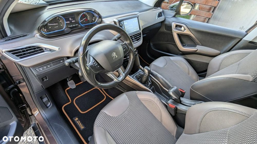 Peugeot 2008 1.6 e-HDi Active S&S - 16