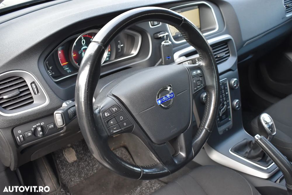 Volvo V40 D2 - 14