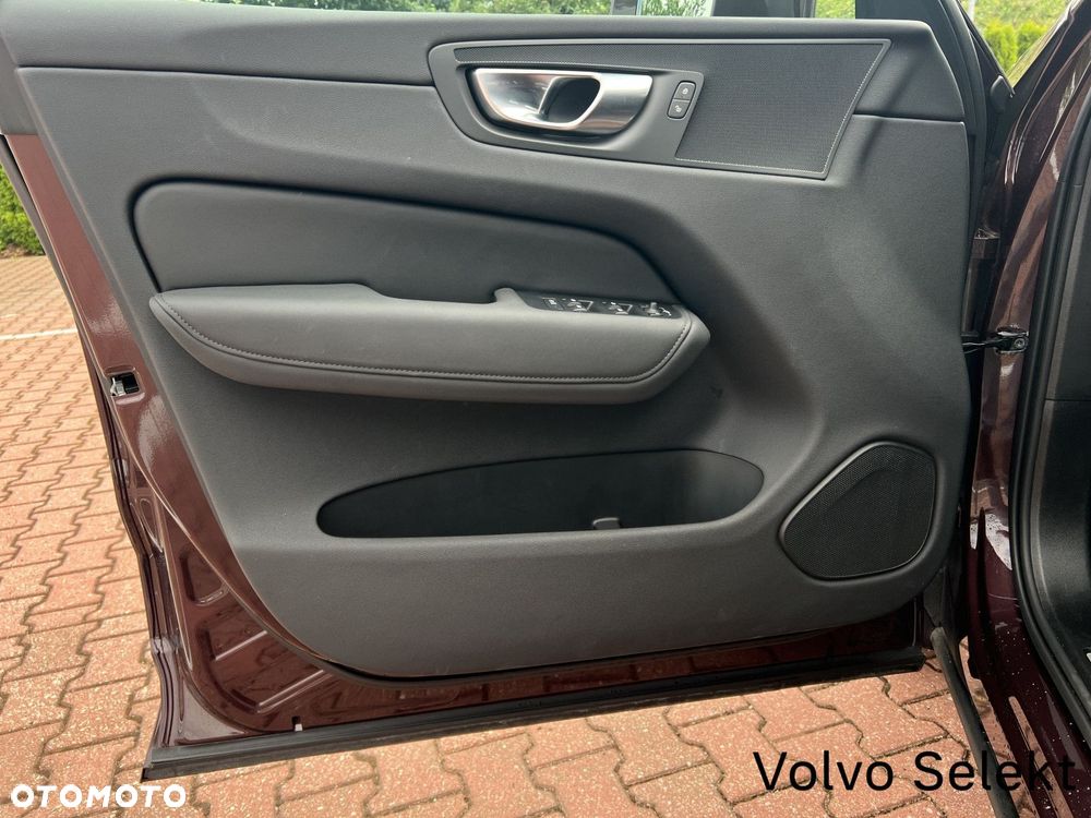 Volvo XC 60 B5 B AWD Core - 24