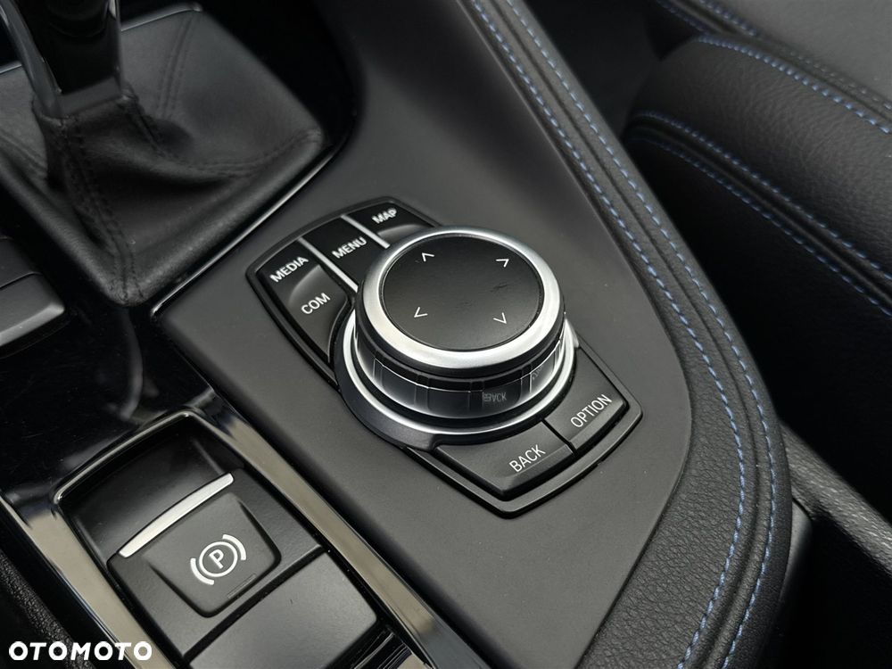 BMW X1 sDrive18d - 16