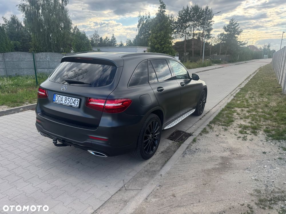 Mercedes-Benz GLC - 13