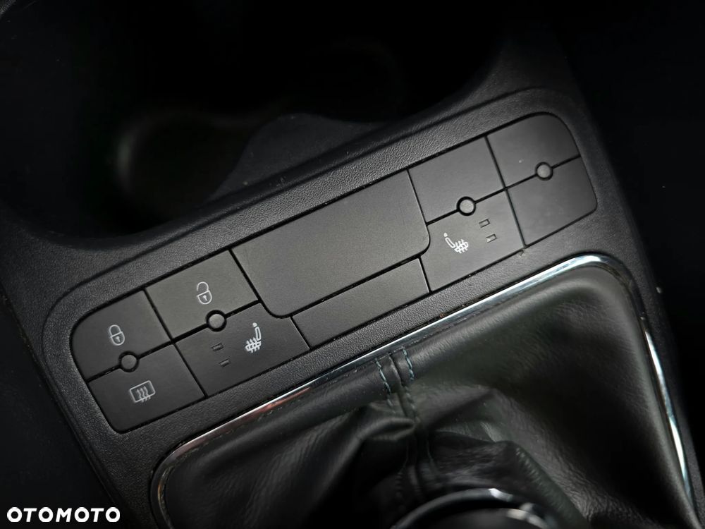 Seat Ibiza 1.2 TSI CONNECT - 23