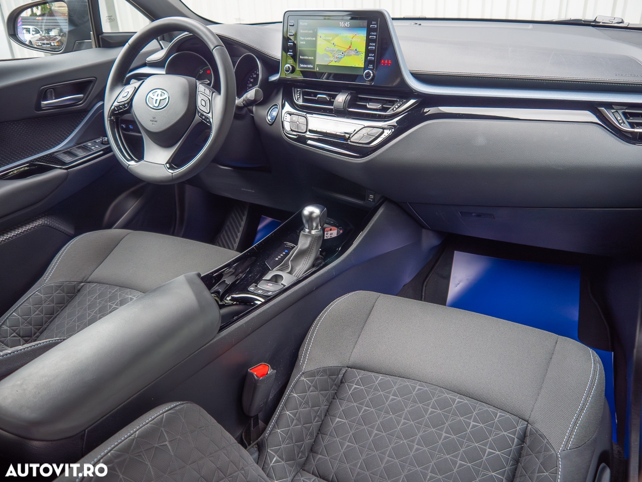 Toyota C-HR 1.8 Hybrid Business Edition - 6