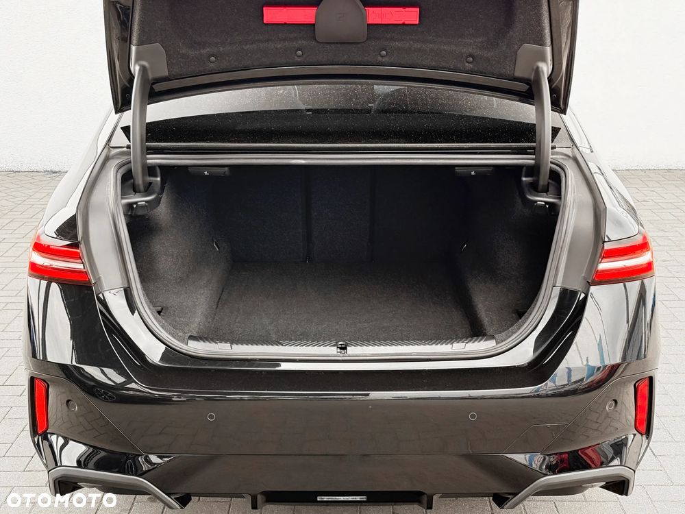 BMW Seria 5 520i - 15