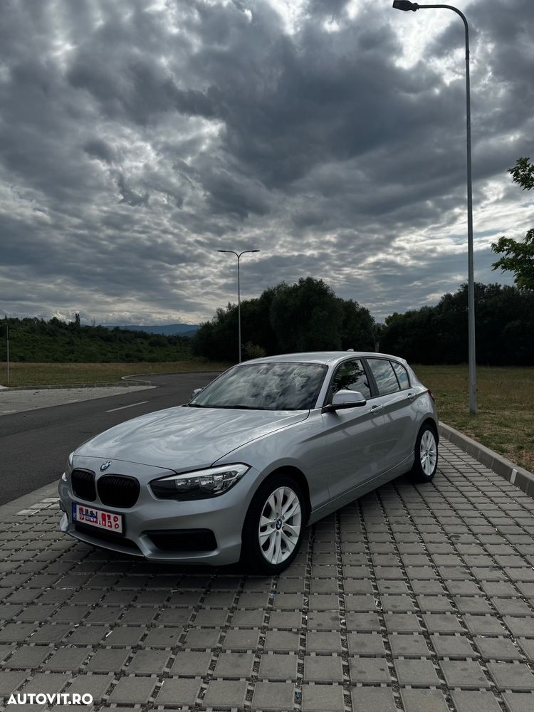 BMW Seria 1 118i - 3