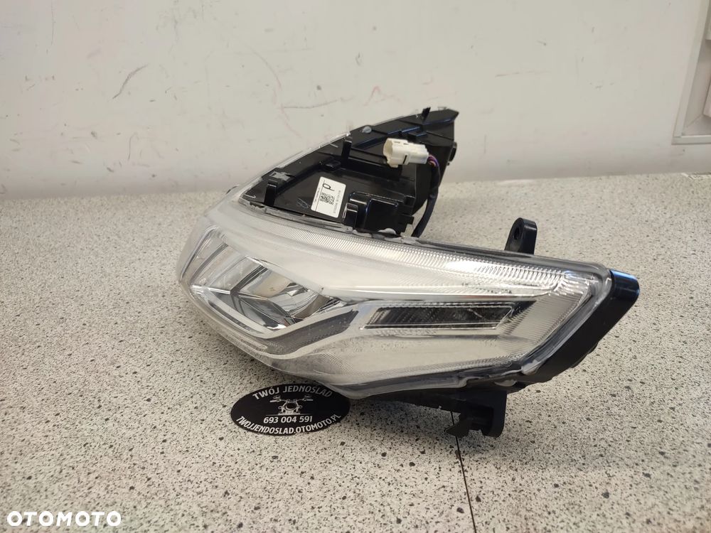Lampa przód, przednia, reflektor Aprilia Tuona 125 RS125 RS 125 - 3