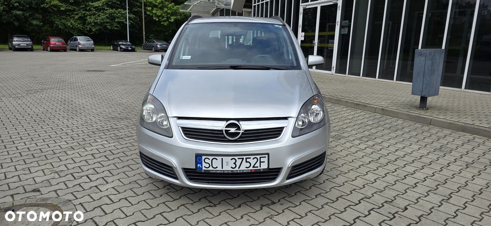 Opel Zafira - 2
