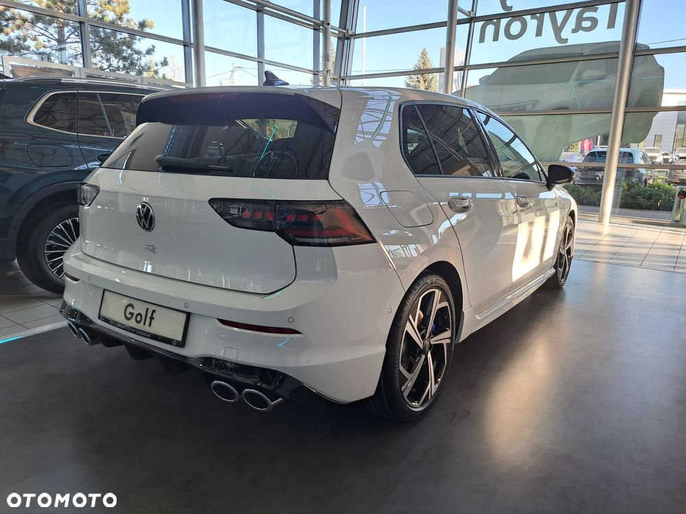 Volkswagen Golf 2.0 TSI 4Motion R DSG - 5