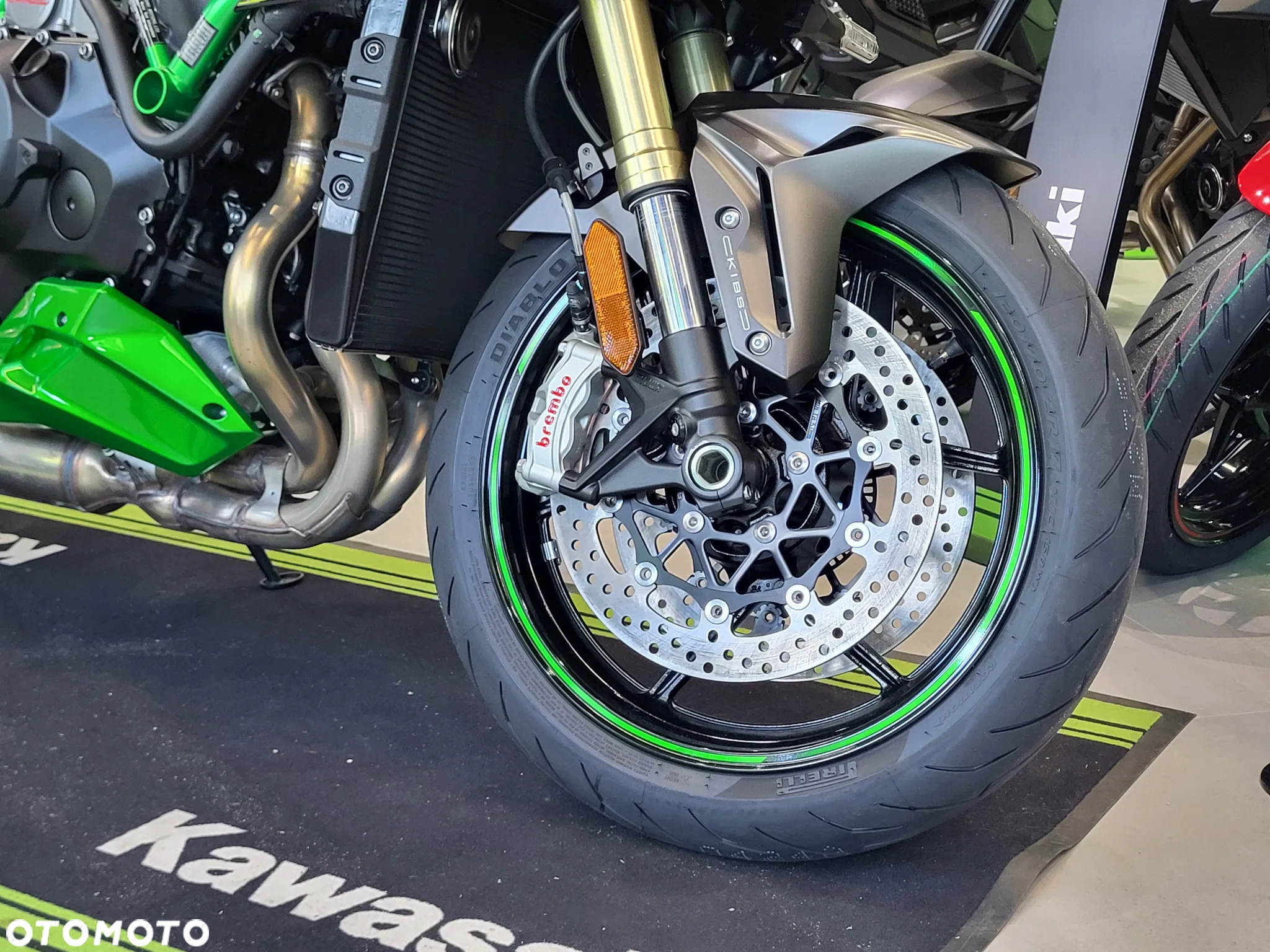 Kawasaki H2 - 5