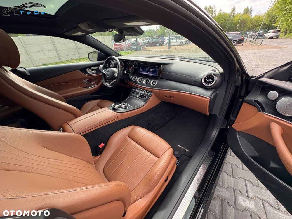 Mercedes-Benz Klasa E 400 4Matic 9G-TRONIC 25th Anniversary Edition - 25