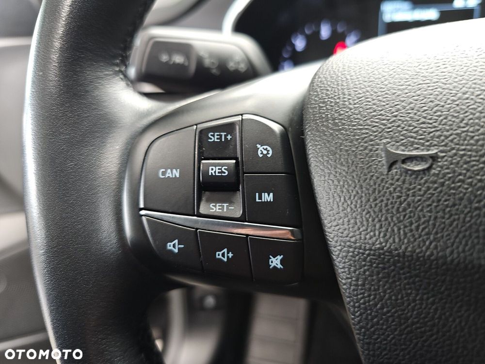 Ford Focus 1.5 EcoBlue SCR Connected - 28