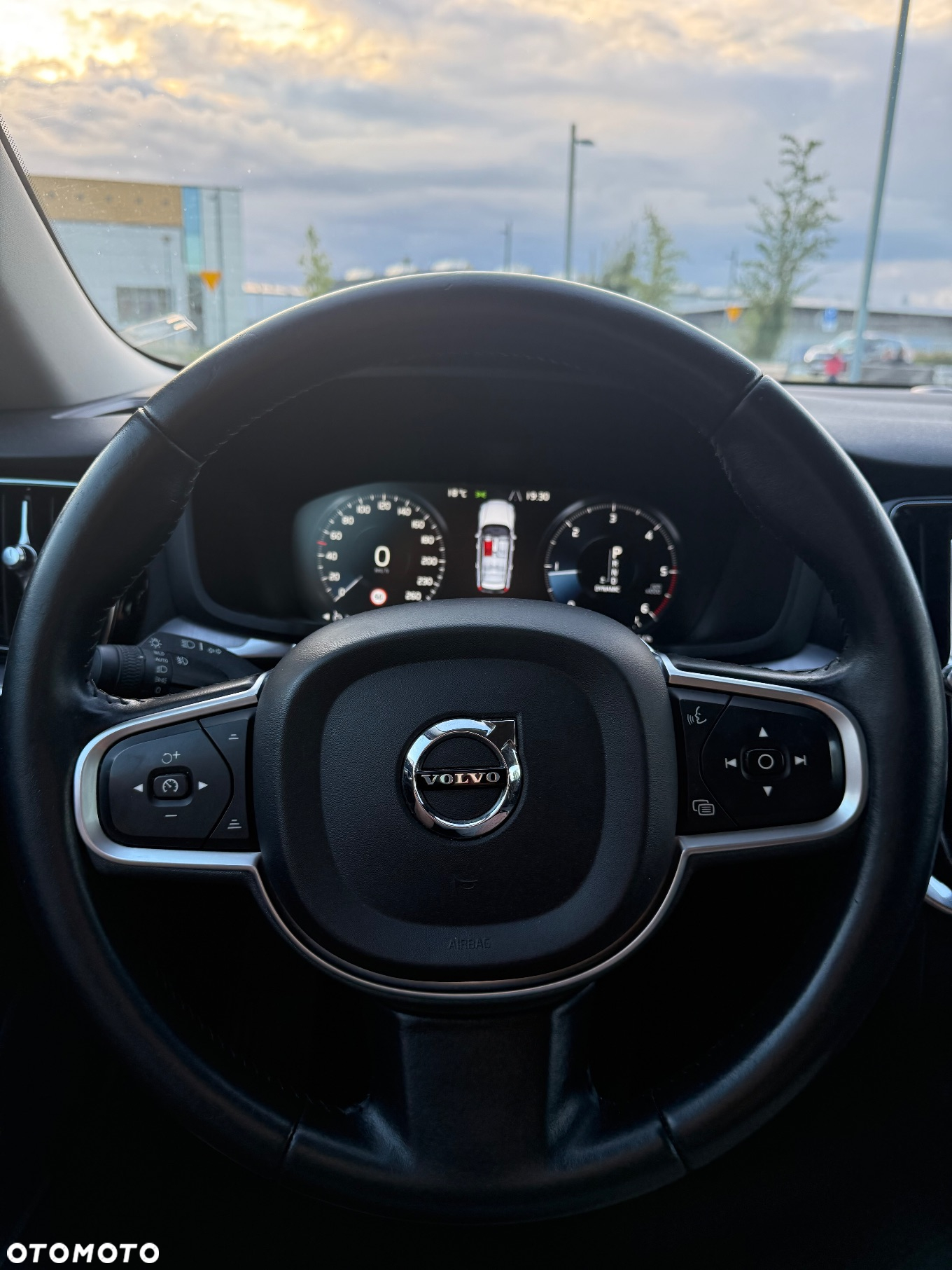 Volvo V60 D3 Momentum - 13