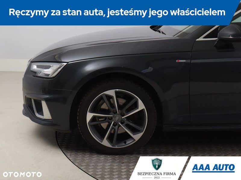 Audi A4 Limousine - 17