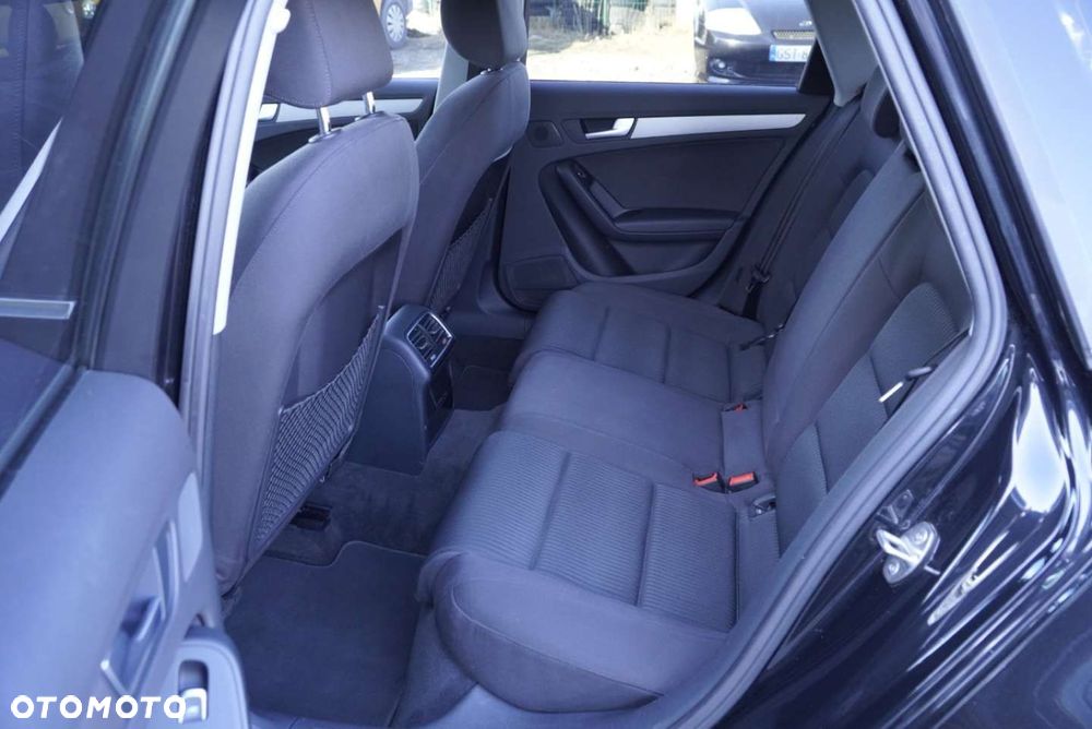 Audi A4 Avant 2.0 TDI DPF Attraction - 8