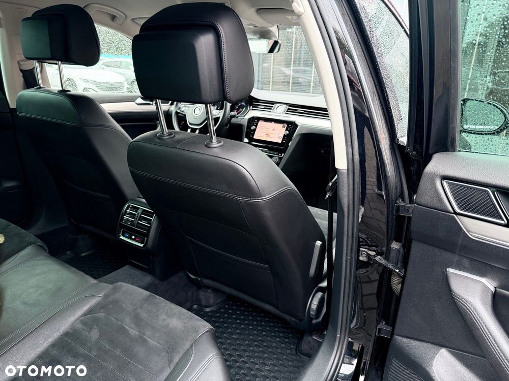 Volkswagen Passat - 20