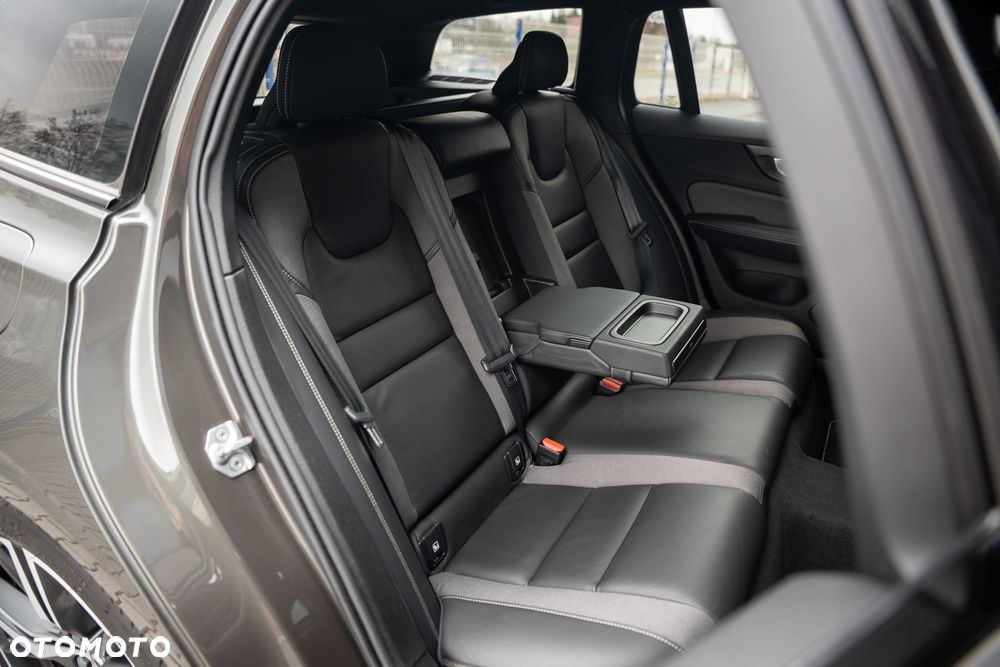 Volvo V60 B4 B Geartronic RDesign - 36