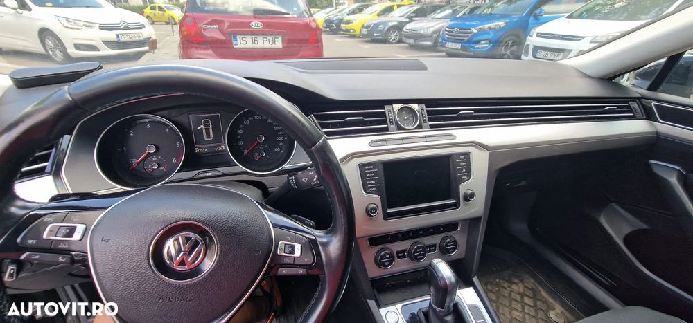Volkswagen Passat 2.0 TDI SCR DSG Comfortline - 6