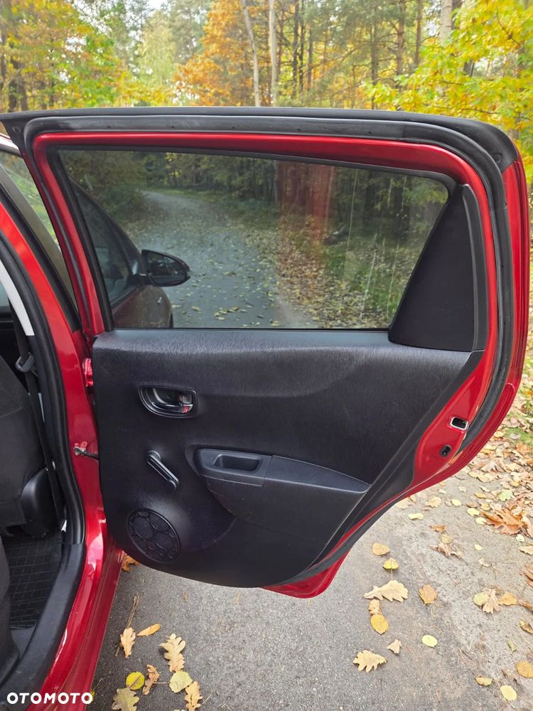 Toyota Yaris Hybrid 1.5 VVT-i Life - 24