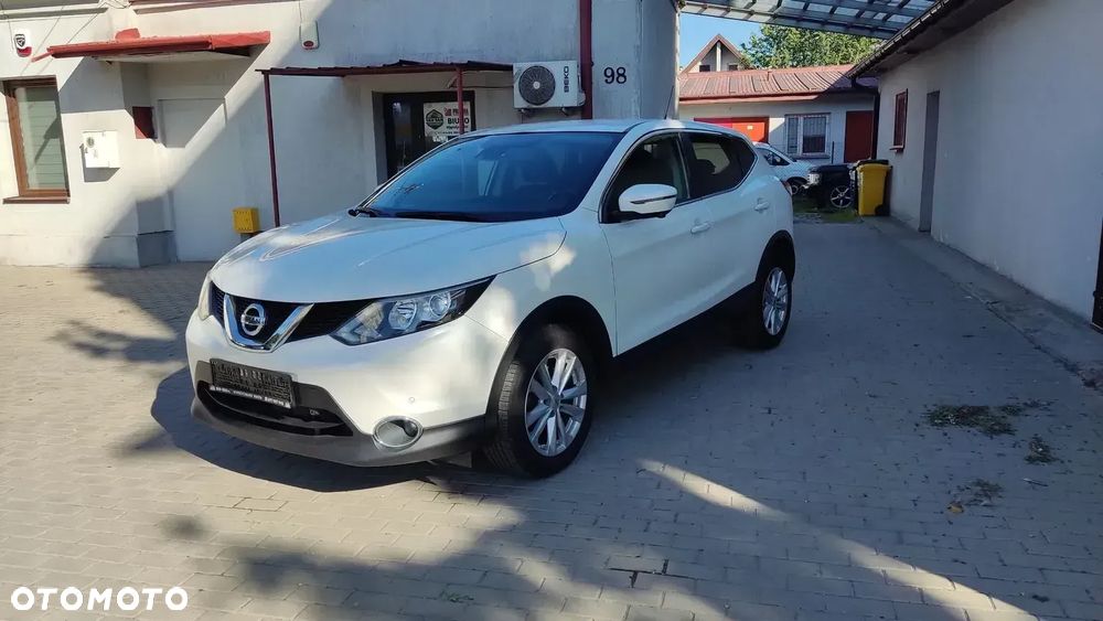 Nissan Qashqai 1.2 DIG-T Xtronic 360 - 2