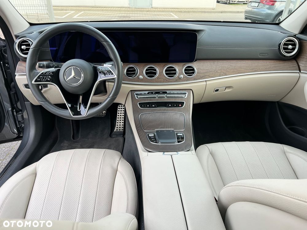 Mercedes-Benz Klasa E 450 4-Matic All-Terrain Exclusive - 12